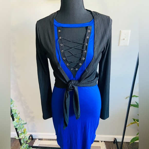 Black Shiney Ribbed Frint Tie Top - Picture 1 of 6